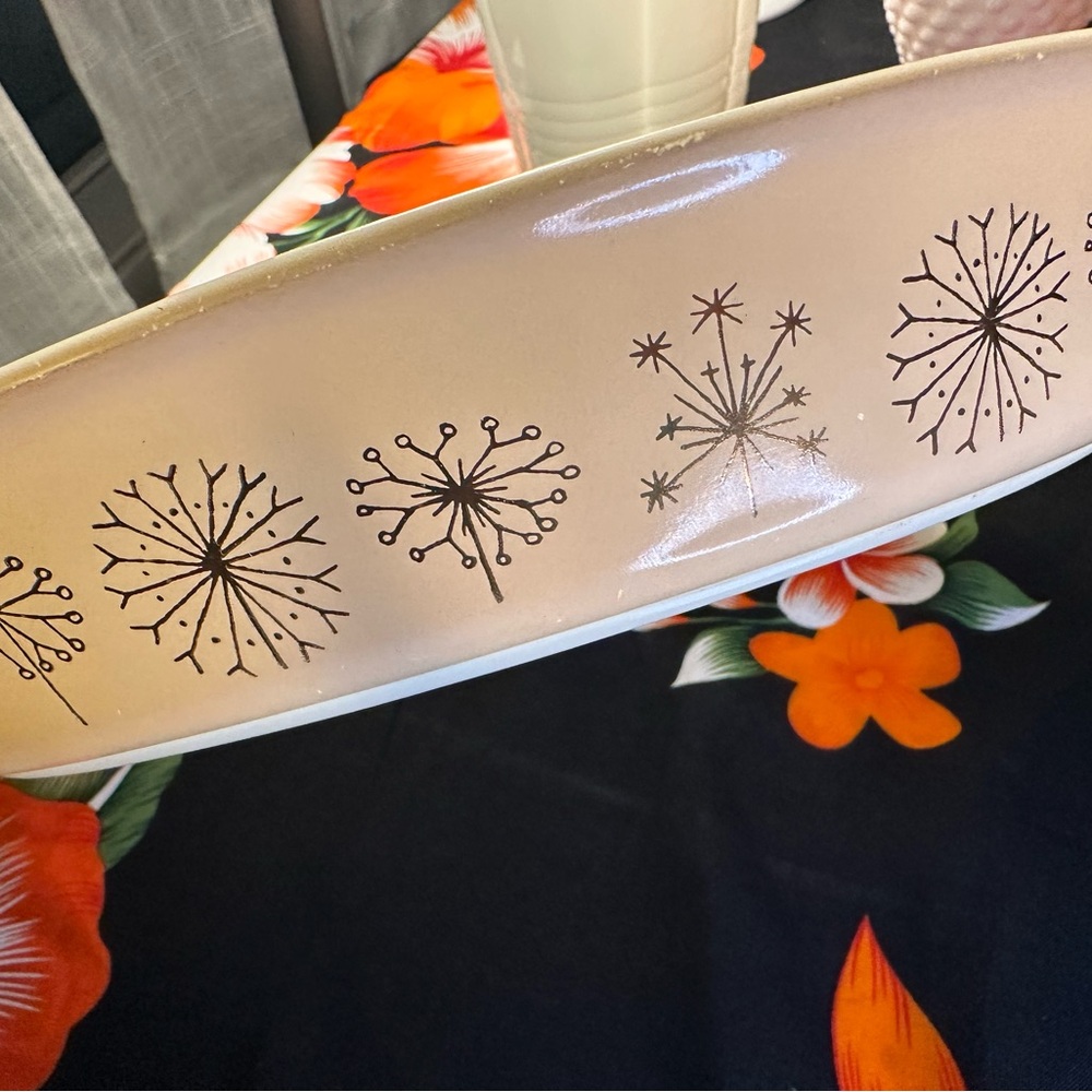 PYREX Dandelion Duet Divided Casserole 1959